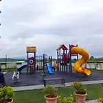 0505 The Garden Residences Wifinetflix By Stay