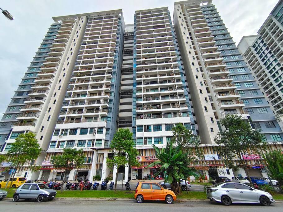 0505 The Garden Residences Wifinetflix By Johor Bahru