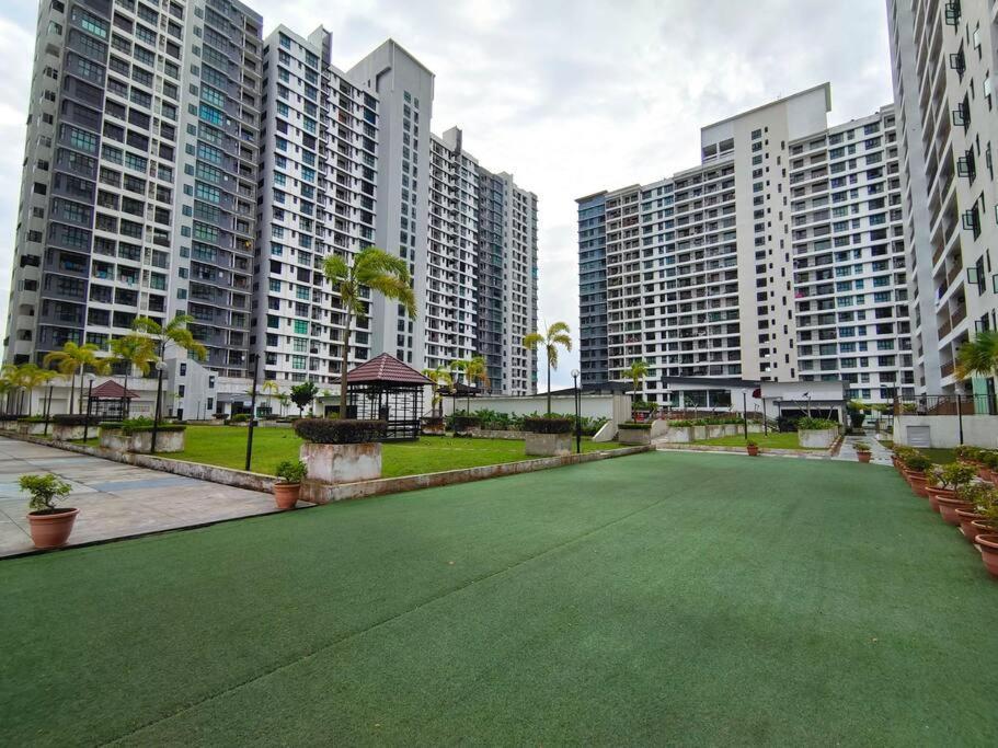 0505 The Garden Residences Wifinetflix By Johor Bahru